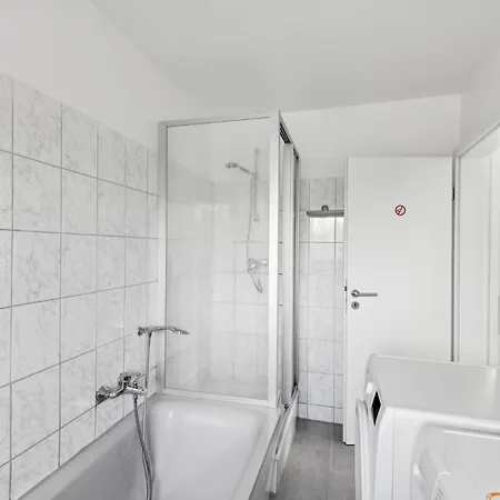 Monteur - Fuer Bis Zu 7 Personen In 63517 Rodenbach - Rod01 Apartment