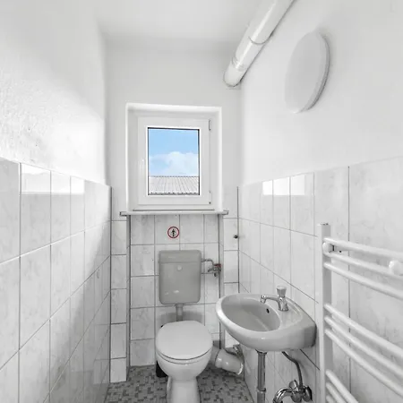 Monteur - Fuer Bis Zu 7 Personen In 63517 Rodenbach - Rod01 Apartment