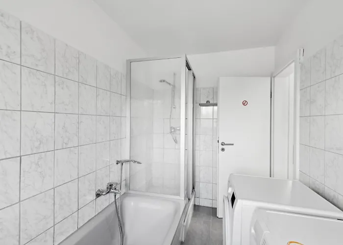 Monteur - Fuer Bis Zu 7 Personen In 63517 - Rod01