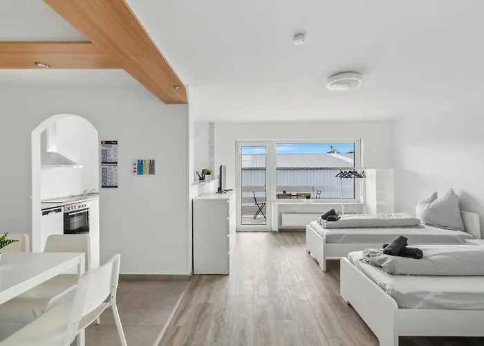 Monteur - Fuer Bis Zu 7 Personen In 63517 - Rod01